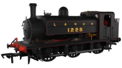 Rapido Trains OO Gauge LNER J52/2 No.1228 L&NER Black With Red Lining DCC Sound 958503