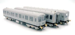 Heljan OO Gauge Class 104 3 Car DMU M50478/M59186/M50530 BR Green 1451