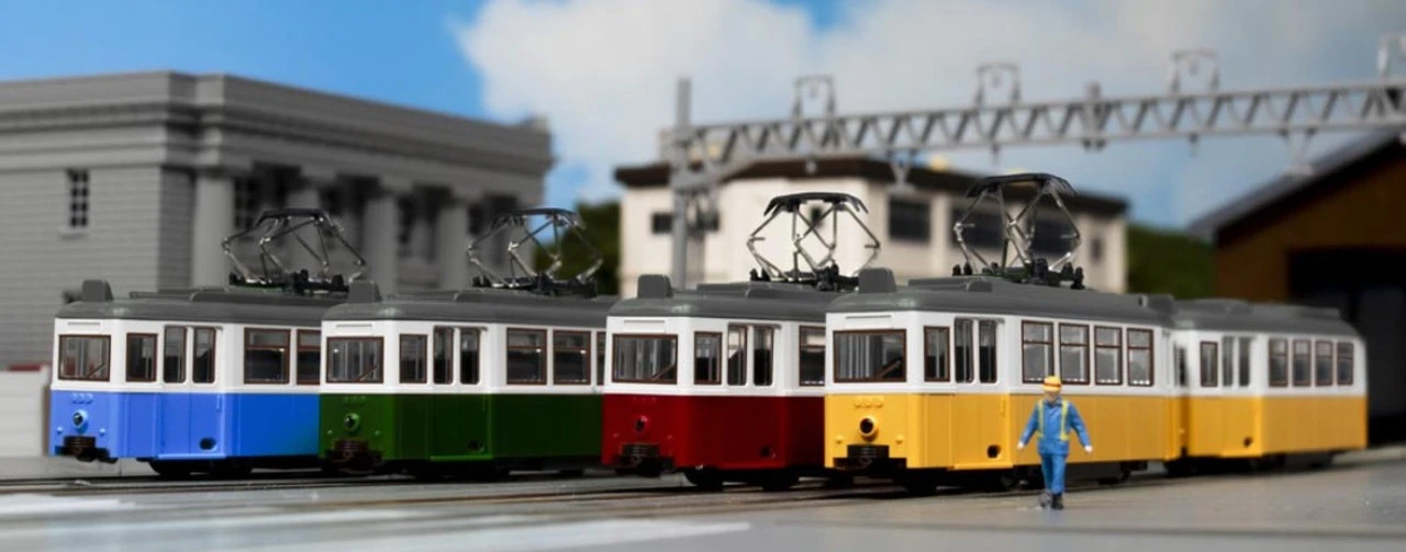 Kato MyTram N Gauge Classic Yellow Model Tram K14-806-4 3 Kato MyTram N Gauge Classic Yellow Model Tram K14-806-4