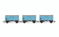 Hornby OO Gauge 12T Fish Van, Three Pack, BR - R60115