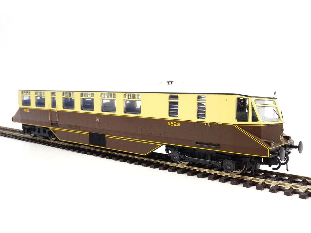 Heljan OO Gauge AEC Railcar AEC Railcar 22 GWR Chocolate/Cream Model Railway DMU 19408 3 Heljan OO Gauge AEC Railcar AEC Railcar 22 GWR Chocolate/Cream Model Railway DMU 19408