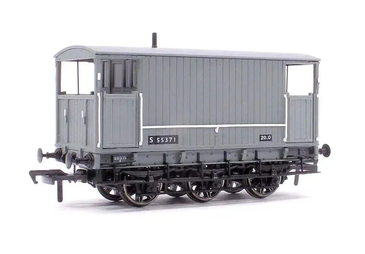 Rapido Trains OO Gauge SECR 6 Wheel Brake Van No.S55371 - BR Freight Grey Model Railway Wagon 931009 3 Rapido Trains OO Gauge SECR 6 Wheel Brake Van No.S55371 - BR Freight Grey Model Railway Wagon 931009